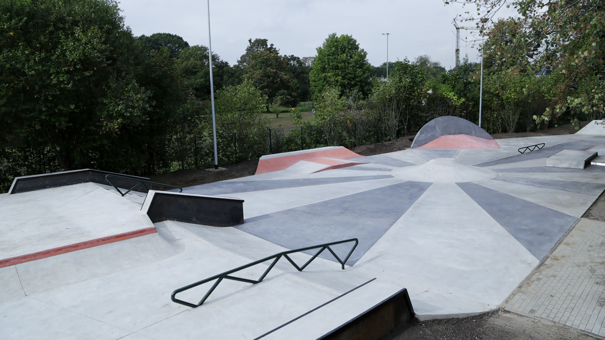 Skatepark-Dinslaken_LNDSKT_Overview_02