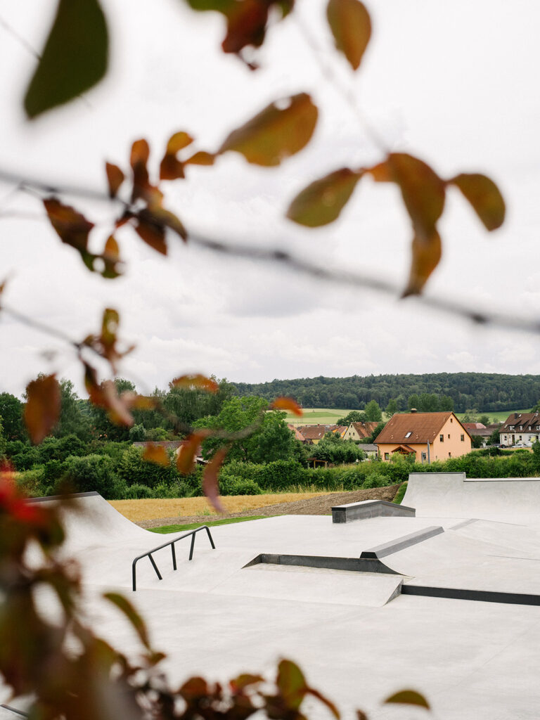 LNDSKT_Home_Mobile-Slider_1440_01