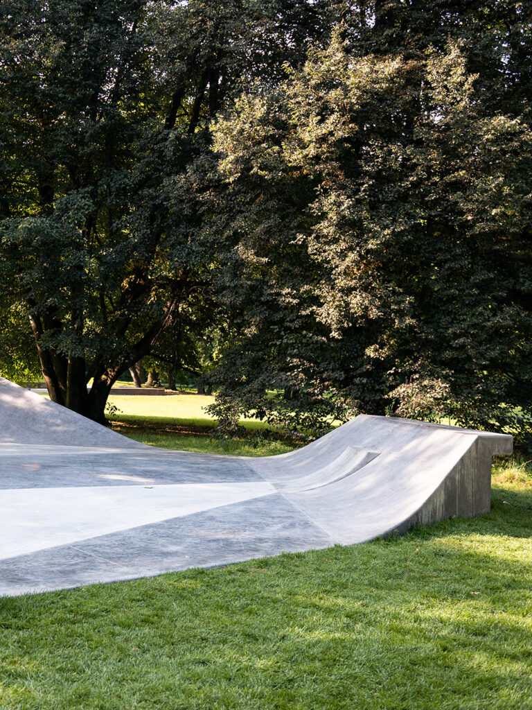 LNDSKT_Home_Mobile-Slider_1440_04